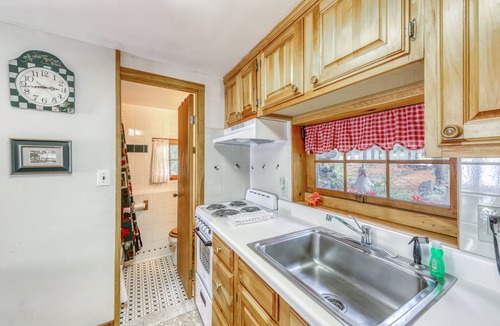 Chestertown House | Lakefront cabin with beautiful views, lake and beach access