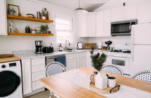 Barnstead Cabin | Lakefront Chalet/Kayaks/Family-friendly/Stunning Views