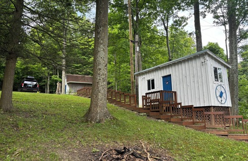 Moravia Cabin | Lakefront Cottage in a small Cove on the Eastside of Owasco Lake
