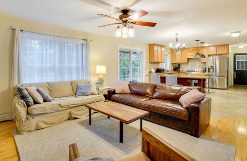 Homer House | Lakefront Homer Abode w/Patio & Backyard!