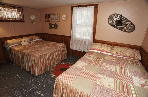 Holderness Cabin | Lakefront Lodge on Squam Lake