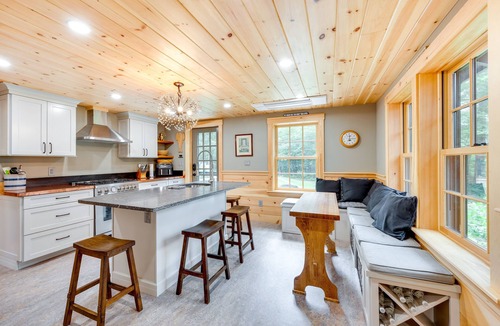 Center Lovell House | Lakefront Lovell Home w/Dock: Walk to Town Beach!