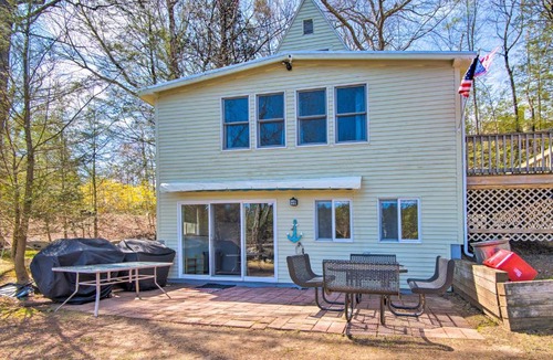 Nottingham House | Lakefront Retreat with Kayaks, Grill, Fire Pit!