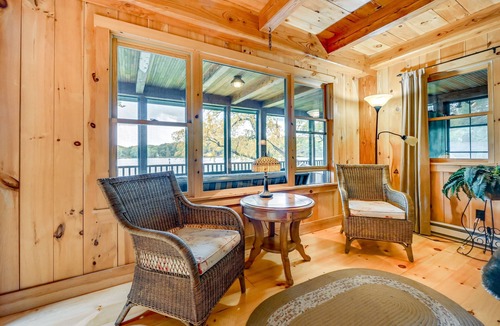 Westhampton Cabin | Lakefront Westhampton Cabin w/Beach + Kayaks!