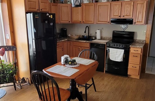 Littleton Apartment | Lakeside apartment in White Mountains