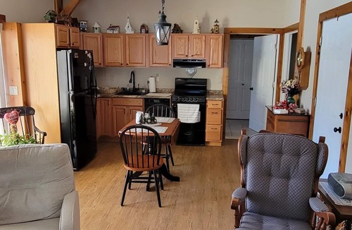 Littleton Apartment | Lakeside apartment in White Mountains