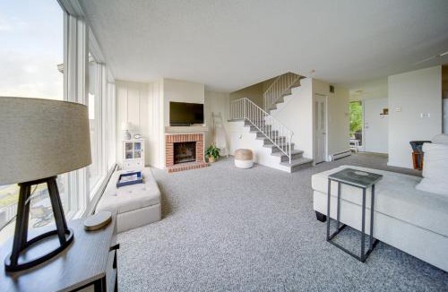 Dewittville Apartment | Lakeside Retreat in Dewittville with Pool Access!