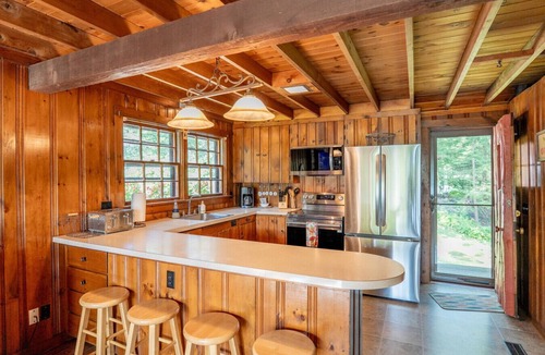 Naples Cabin | Lakeside Story - Log Cabin, Fire Pit, Beach!