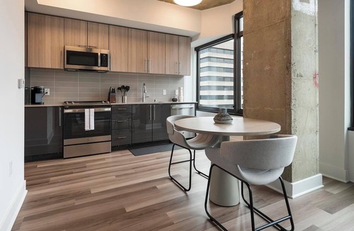Baileys Crossroads Apartment | Landing | Stylish 1BD, Gym, Game Room