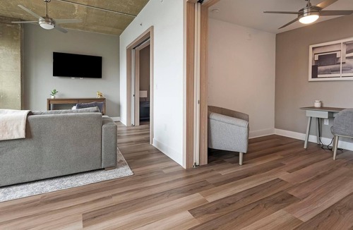Baileys Crossroads Apartment | Landing | Stylish 1BD, Gym, Game Room