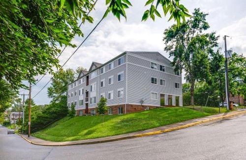 Lexington Apartment | Laptop-Friendly Lexington Condo with Free WiFi