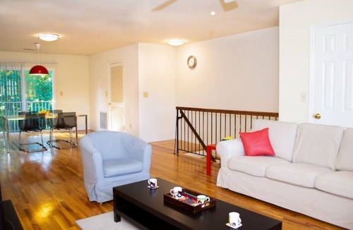Bridgewater Apartment | Large 3 bedroom Bridgewater apt - Family friendly ,Private, Close to highways