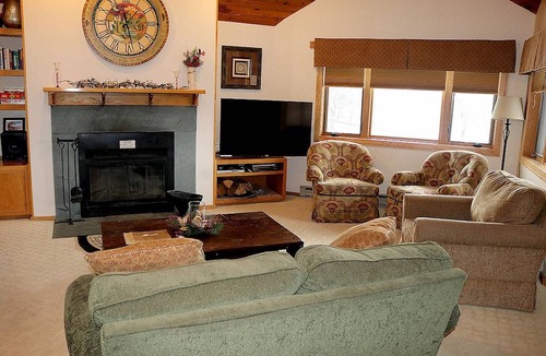 Central Vermont- Killington Apartment | Large 4 bedroom condo Highridge A7