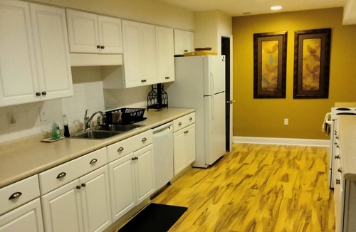 Lewisburg Apartment | Large but cozy apartment, in a private setting. Walking distance to town.