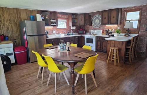 Swanton Cottage | Large Cottage: Private Beach/Stunning Sunsets/Kayaks/Fire Pit