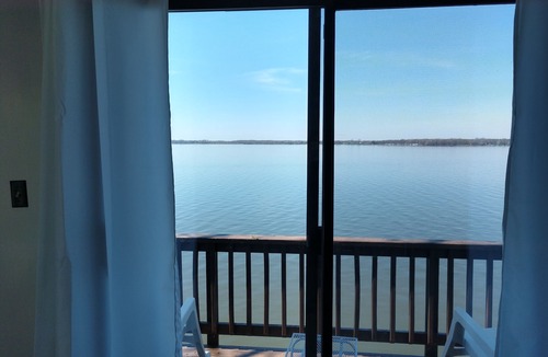 Swanton Cottage | Large Cottage: Private Beach/Stunning Sunsets/Kayaks/Fire Pit