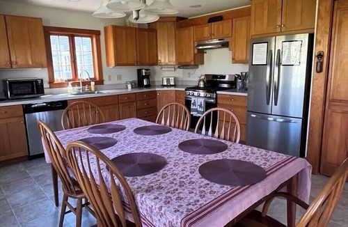 Walpole Other | Large Farmhouse with expansive views, firepit 15 min north of Keene