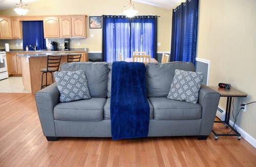 Berlin House | Large four bedroom, two bathroom house. ATV from front door!