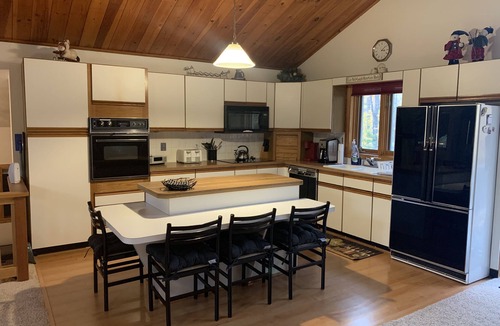 Jackson Ski Chalet | Large Glen chalet near Storyland in the White Mountains, club pool available