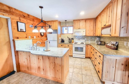 Warren House | Large multi-family ski home located on the slopes of Sugarbush Resort