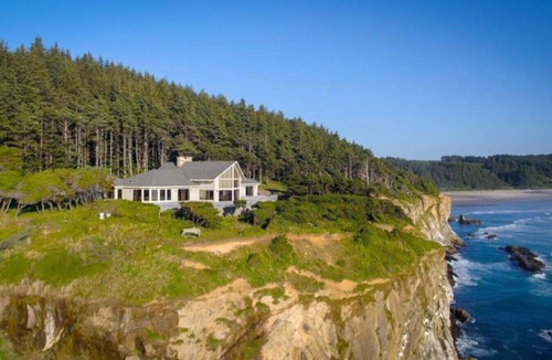 Coos Bay House | Large Oceanfront Private Home Near Bandon Dunes Golf, Breathtaking Views.