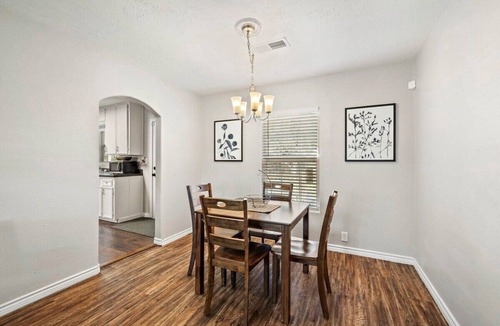 Baytown House | Large Yard w/BBQ Pit | Charming 3BR Baytown Home