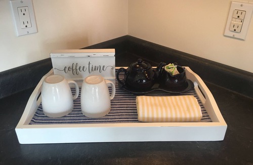 East Boothbay Apartment | Last minute deal Ocean Point OCEANFRONT with private BEACH
