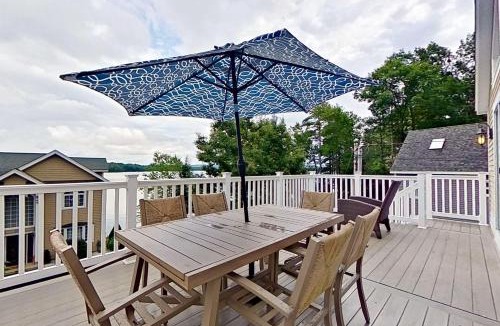 Moultonborough House | Leaward Shores Guesthouse