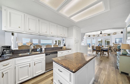 Kahala Beach Estates House | Life's A Beach | Beachfront Retreat w/Private Beach Access