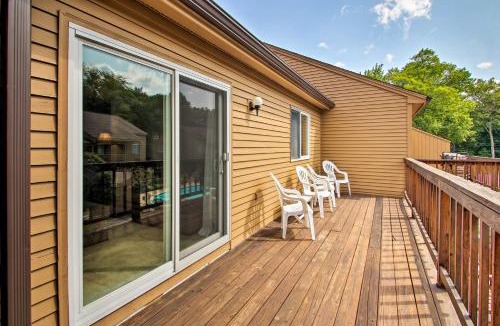 Lincoln Apartment | Lincoln Condo with Balcony - 6 Mi to Loon Mtn!