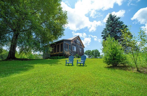 Adamant Cabin | "Little House" a sweet cabin near Montpelier & Maple Corner, Calais, Vermont