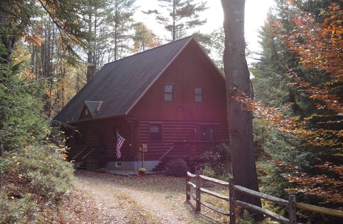 Woodsville Cabin | Log Home in Forest Setting, with Lake Privileges @ Mountain Lakes Community