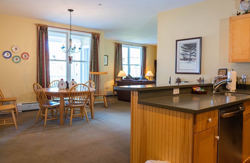 Stratton Mountain Apartment | Long Trail House at Stratton Mountain Resort