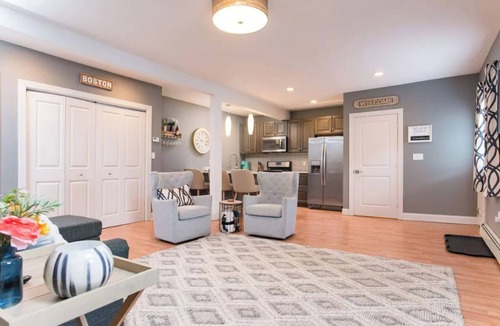 Wilmington Apartment | Lovely 1-bedroom apt, nobody above, below+ parking