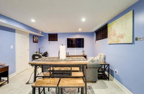 Seminary Hill Apartment | Lovely 2 Bedroom, 2 Bath Unit in West Alexandria.
