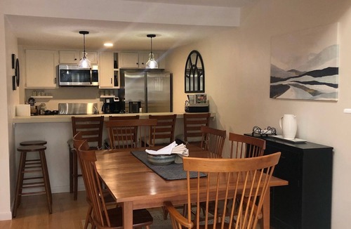 Brownsville House | Lovely 2 Bedroom Townhouse on Ascutney Mountain