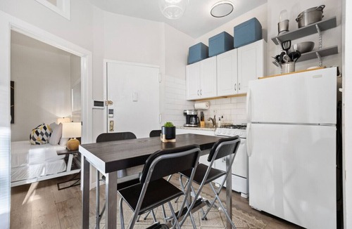 Midtown West Apartment | Lovely 2bed/2bath w/Unbeatable Location