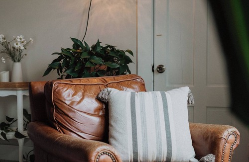 Greenfield House | Lovely 2nd Floor Apartment