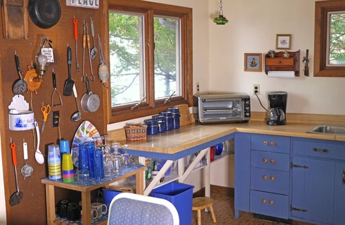 Henderson Cottage | Lovely, Open Cottage on Lake Ontario