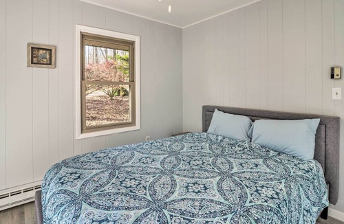 Alpine Lake House | Lovely Terra Alta Retreat w/ Resort Perks!