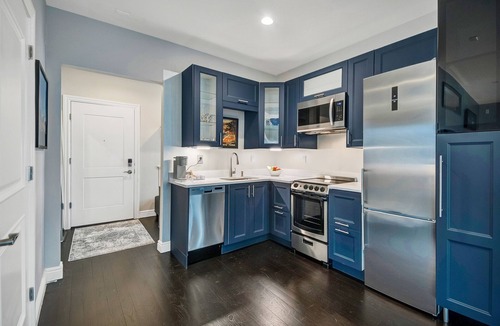 Warwick Apartment | Luxe Penthouse Loft on Main St- Steam Shower, Elevator, Parking, Views, Kitchen