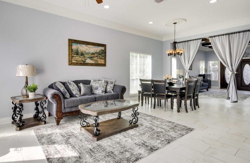 Briarforest House | Luxe Southwest Houston Home with Balconies and Patio!