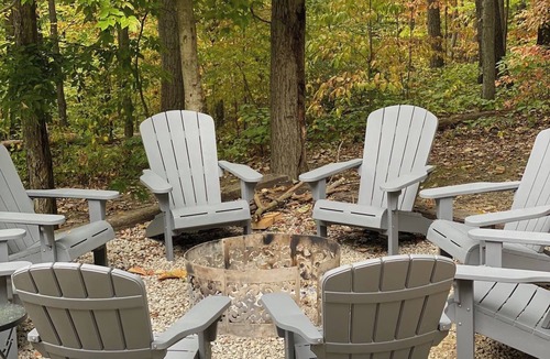 Laurelville Cabin | LUXE TWO | ANTLER'S GROVE *HOCKING HILLS* CLOSE TO EVERYTHING! HOT TUB, FIREPLACE,GAME ROOM,FIRE PIT