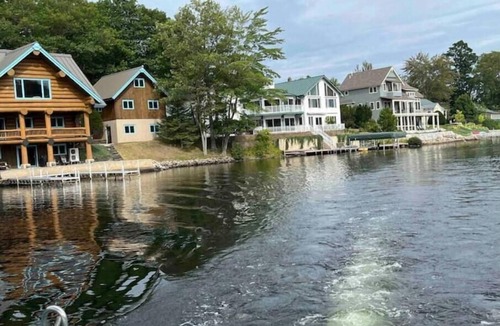 Enfield House | Luxurious Lakefront Living near Dartmouth/Hanover