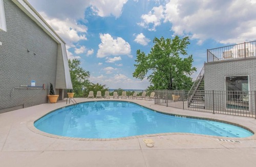 Glen Iris Apartment | Luxurious Vacation AtnMountainside
