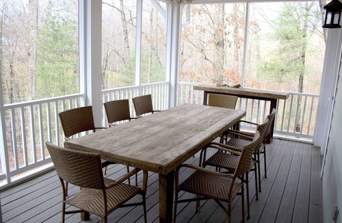 Charlottesville House | Luxury 5-Bed Charlottesville Home Close to Farmington Country Club