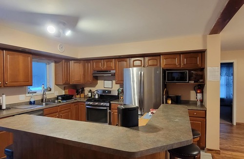 Mendon House | Luxury 7BR/6.5BA Mountain Retreat with Sauna, Hot Tub, and Stunning Views