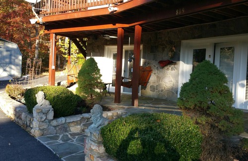 Berkeley Springs House | Luxury And Beautiful House With Amazing Mountain View. Perfect For Getaway