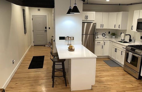 New Britain Apartment | Luxury Loft (perfect for business or pleasure)