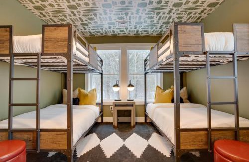 Intervale House | '"Luxury Mountain Getaway'" Sauna, Hot Tub, Massage Chair, Pool Table